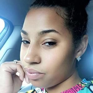 Meet your Posher, Lakel